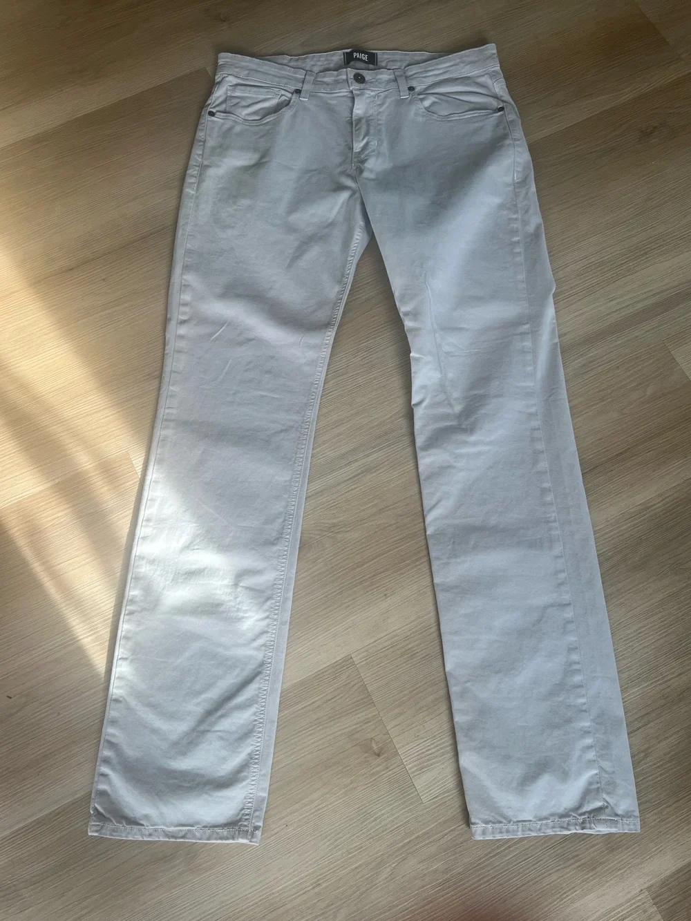 PAIGE NORMANDIE  Straight Leg Jeans • 33